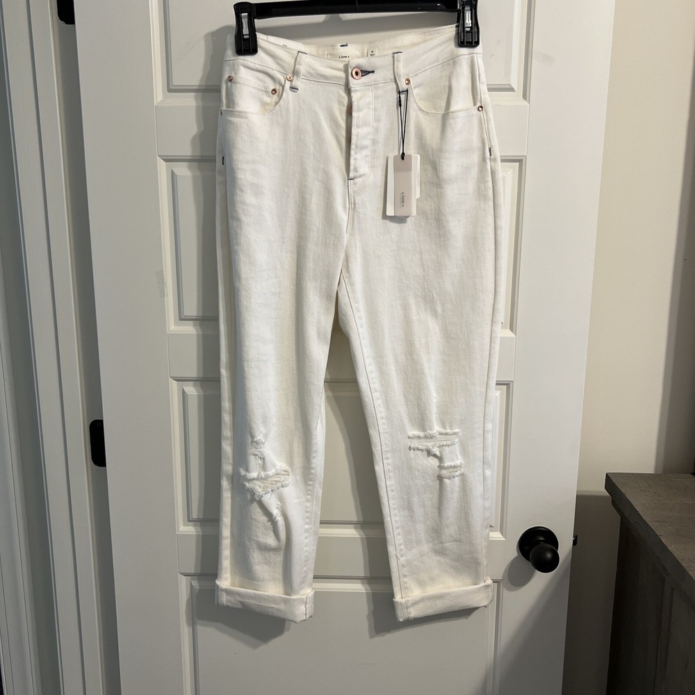 A Loves A Jeans Women's Color White Size 29 New